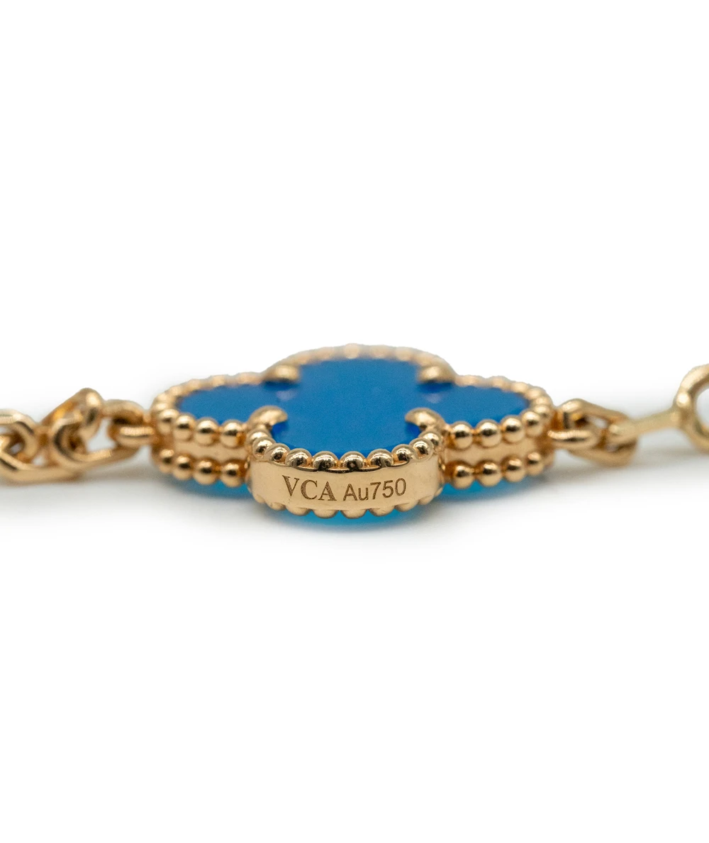 Van Cleef  Arpels Vintage Alhambra Agate 18k Yellow Gold 5 Motif Station Bracelet