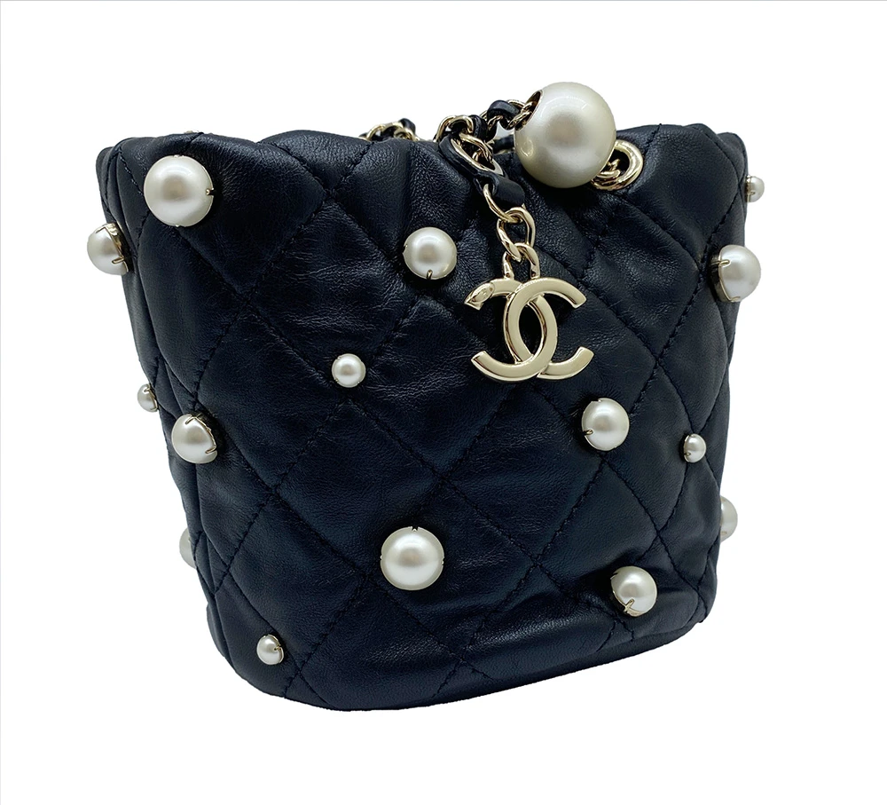 Chanel Black Lambskin Quilted Pearl Mini About Pearl Drawstring Bag