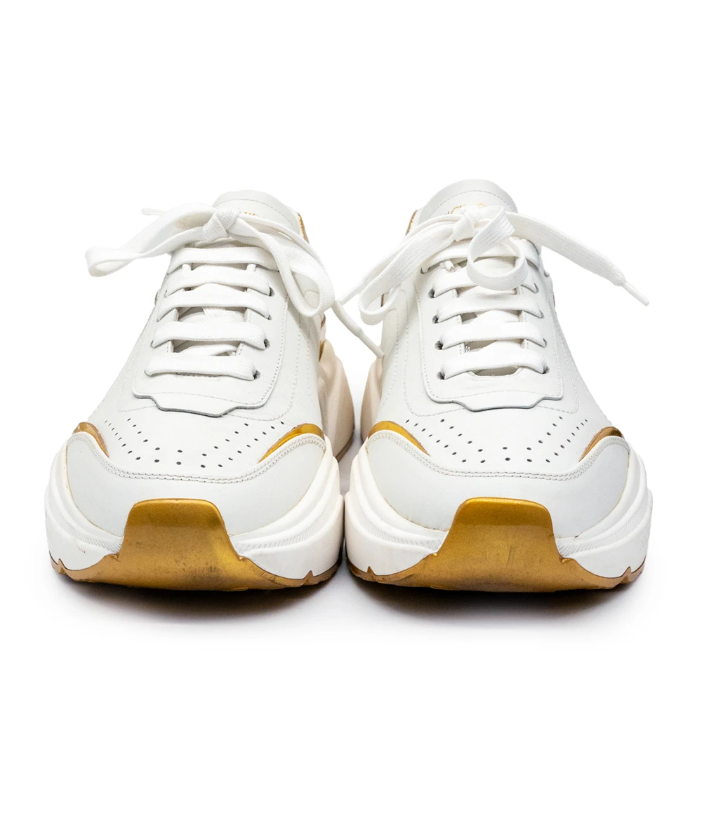 Dolce  Gabbana Size 40 White/Golden Patent Leather Super King Low Top Sneakers