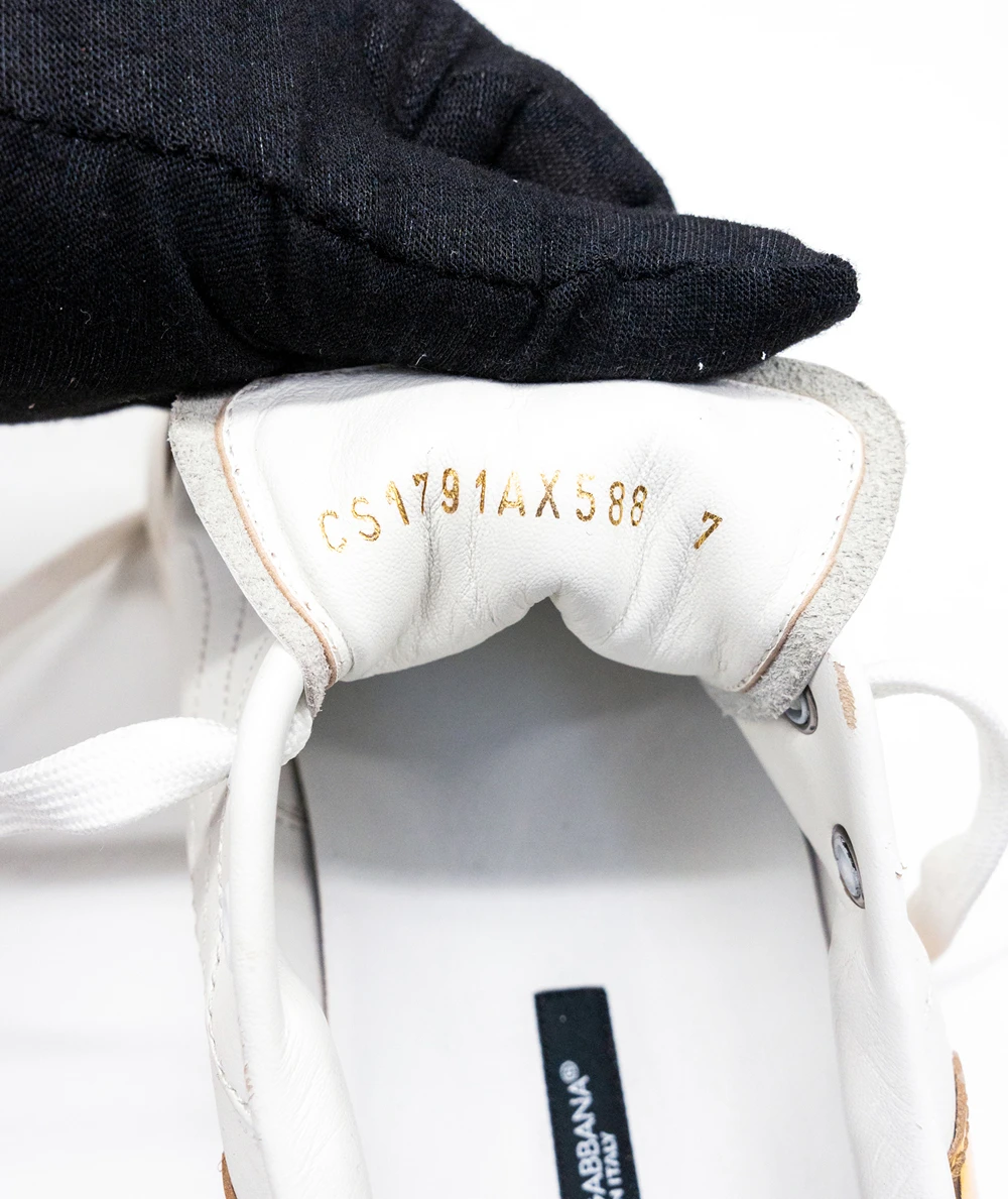 Dolce  Gabbana Size 40 White/Golden Patent Leather Super King Low Top Sneakers