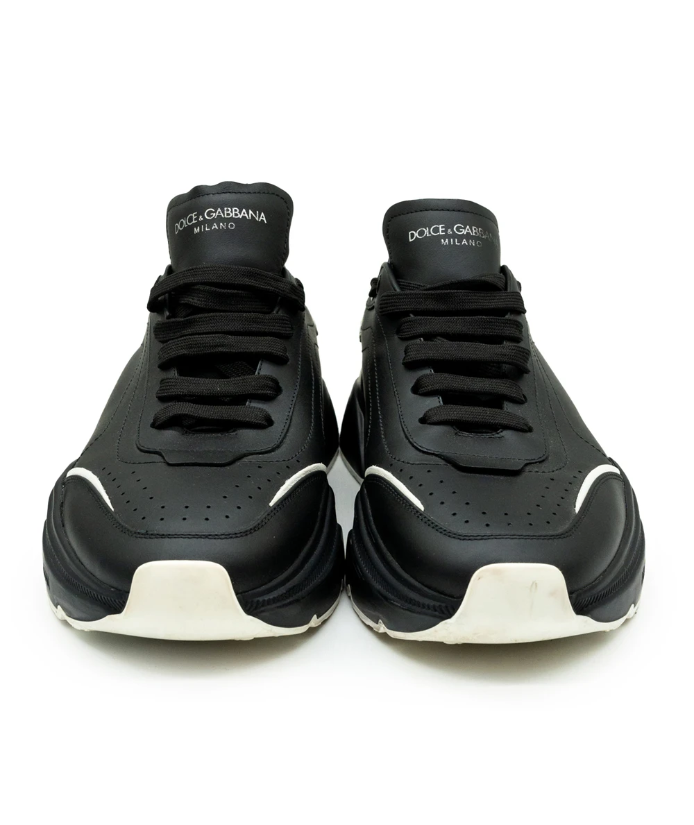 Dolce  Gabbana Size 44 Black / White Leather Daymaster Sneakers