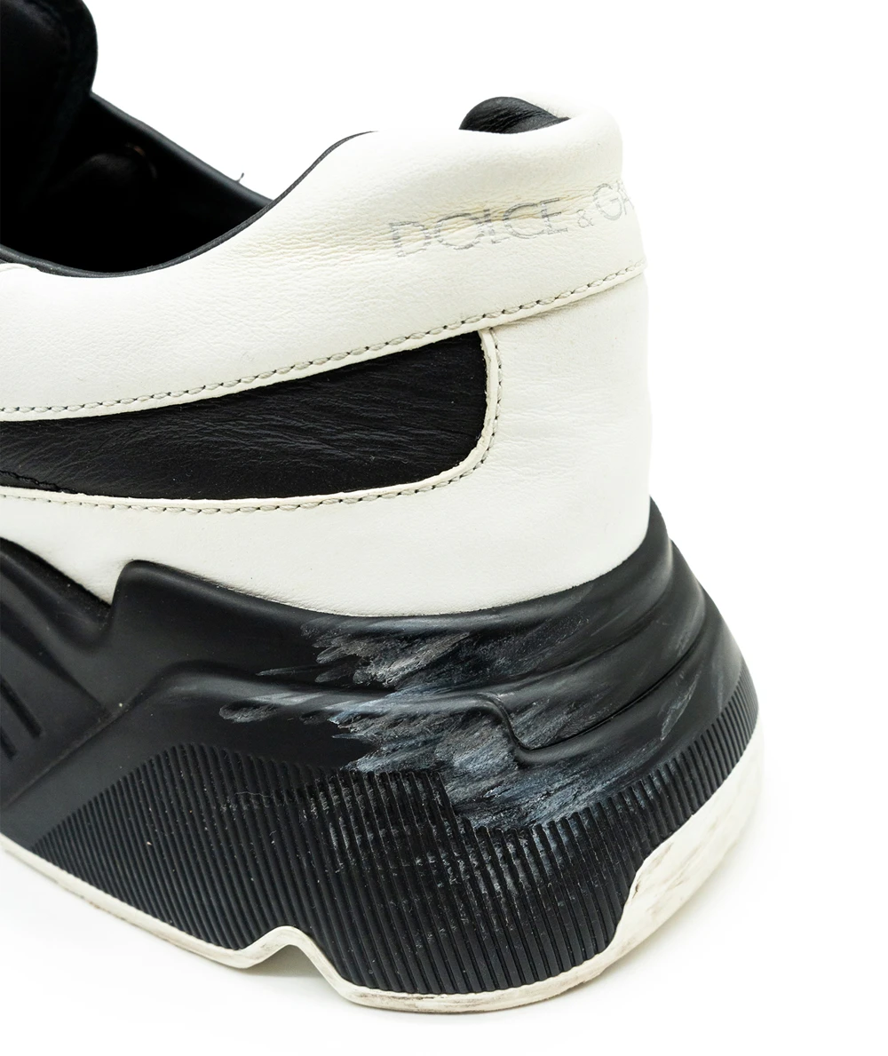 Dolce  Gabbana Size 44 Black / White Leather Daymaster Sneakers