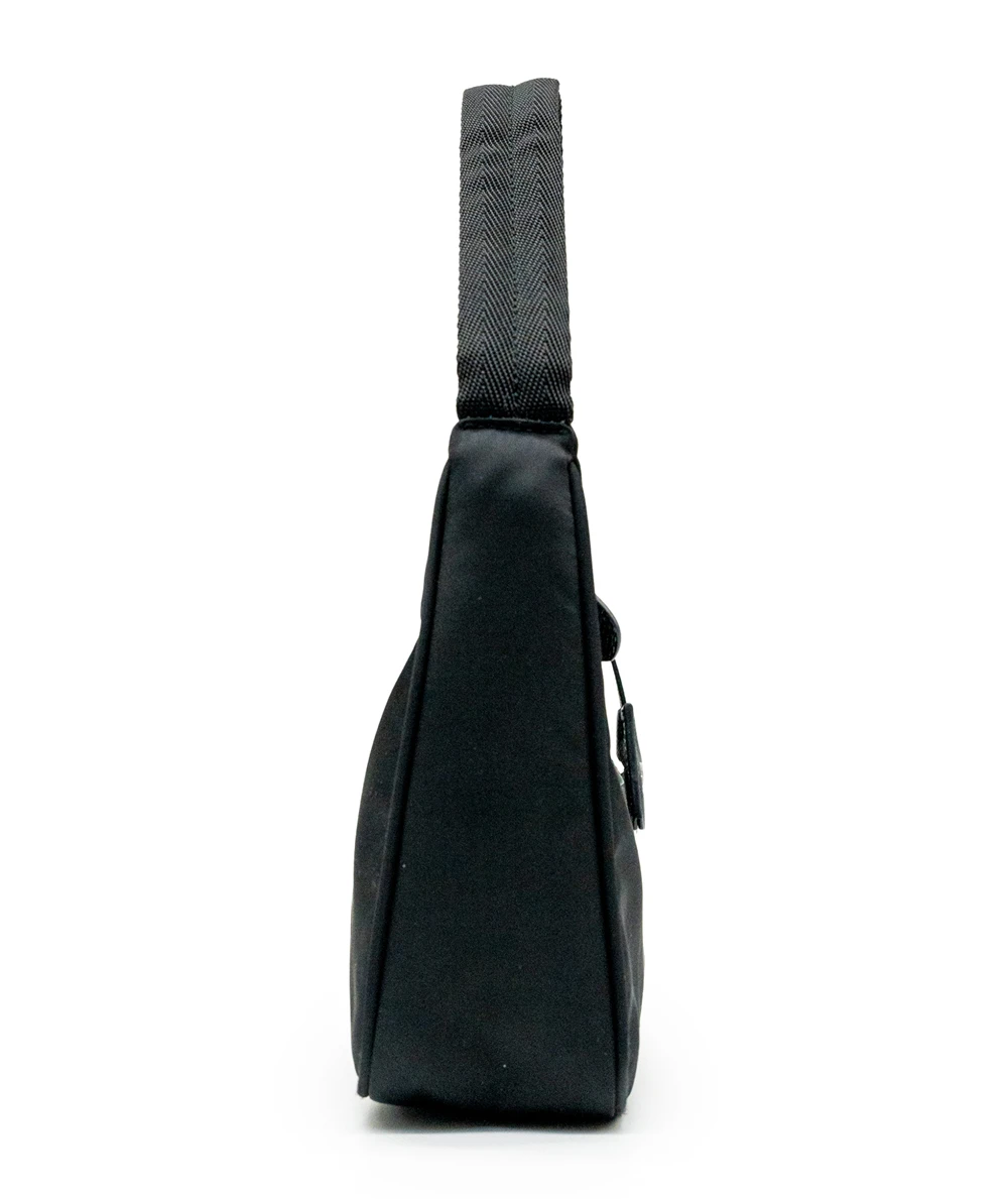 Prada Black Nylon Re-Edition 2000 Shoulder Bag