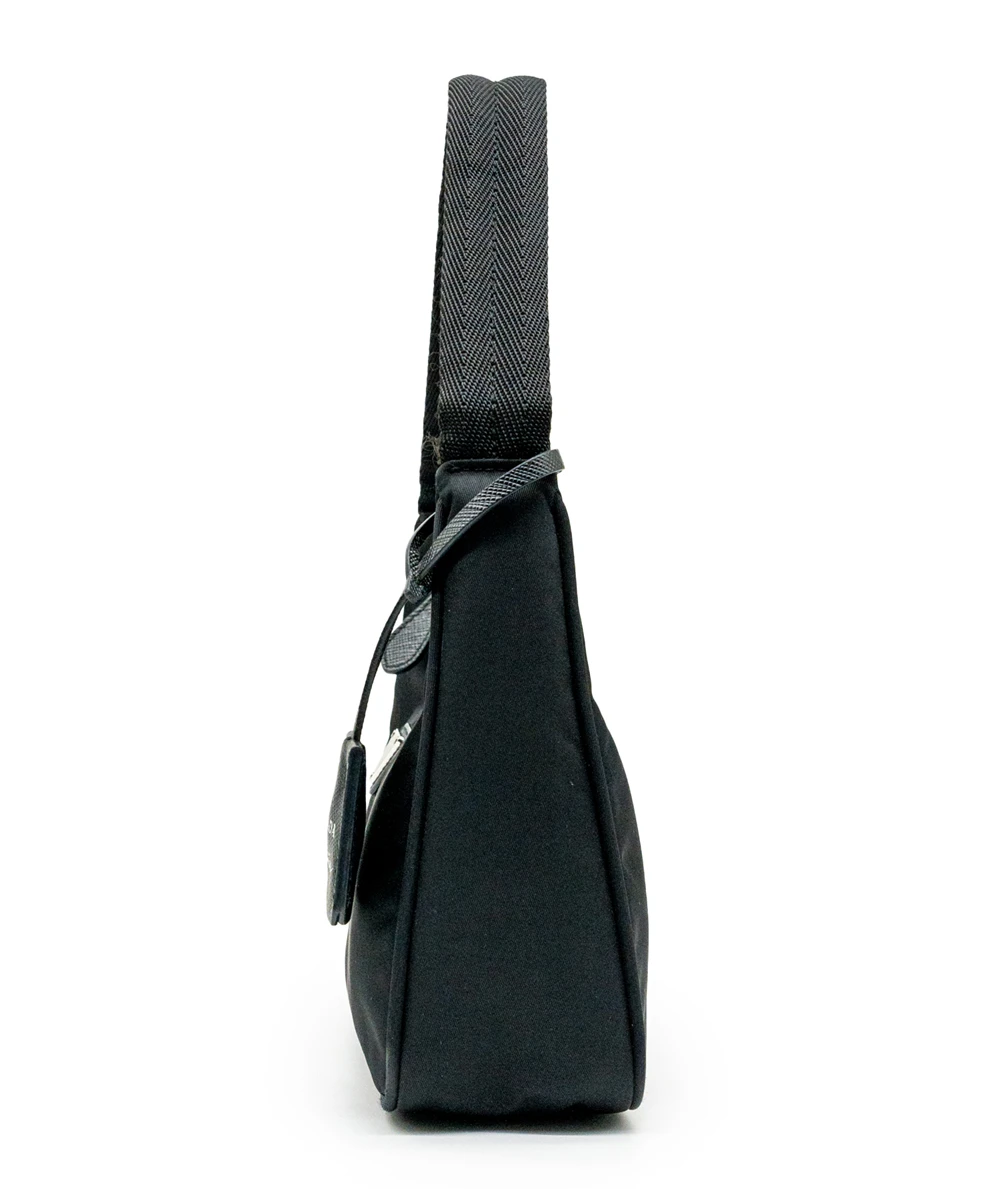 Prada Black Nylon Re-Edition 2000 Shoulder Bag