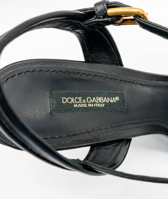 Dolce  Gabbana Size 38 Calfskin Sandals With DG Amore Logo
