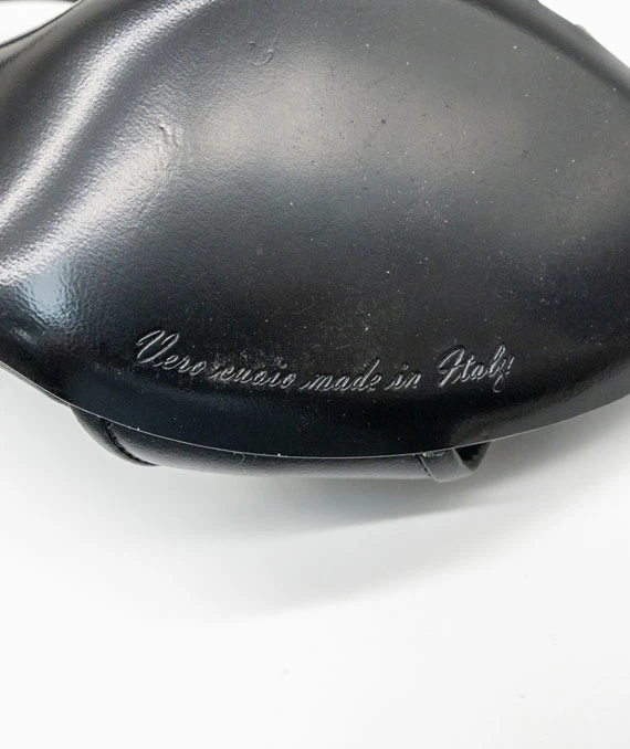 Dolce  Gabbana Size 38 Calfskin Sandals With DG Amore Logo