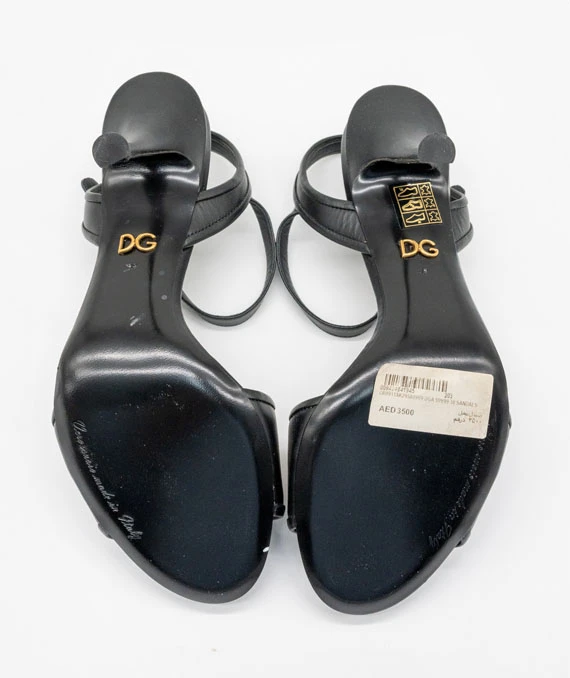 Dolce  Gabbana Size 38 Calfskin Sandals With DG Amore Logo