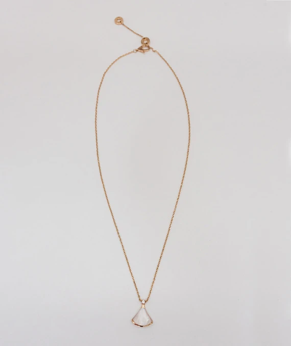 Bvlgari Divas Dream Diamond and Mother of Pearl 18k Rose Gold Necklace with Matching Earrings Set