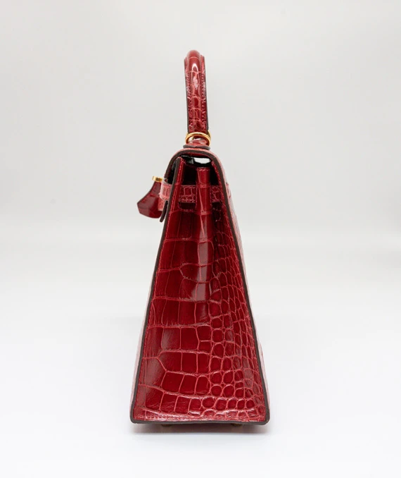 Hermes Size 25 Rouge Niloticus Crocodile Leather Kelly Handbag with Gold Hardware