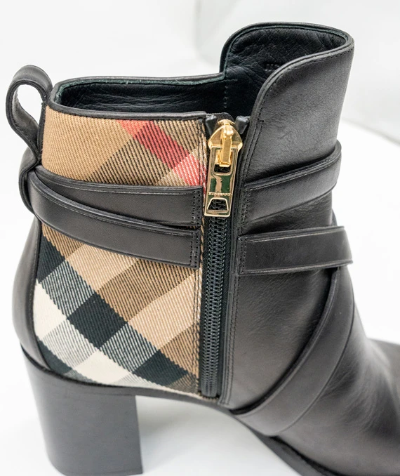 Burberry Size 38 Black/Beige Check Canvas And Strappy Leather House Ankle Boots