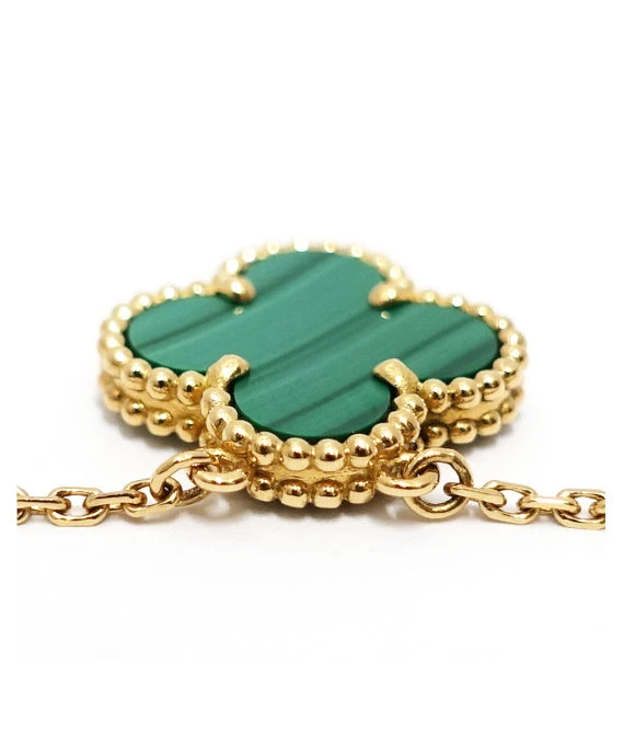 Van Cleef  Arpels Vintage 18k Yellow Gold Necklace with Alhambra Malachite Pendant