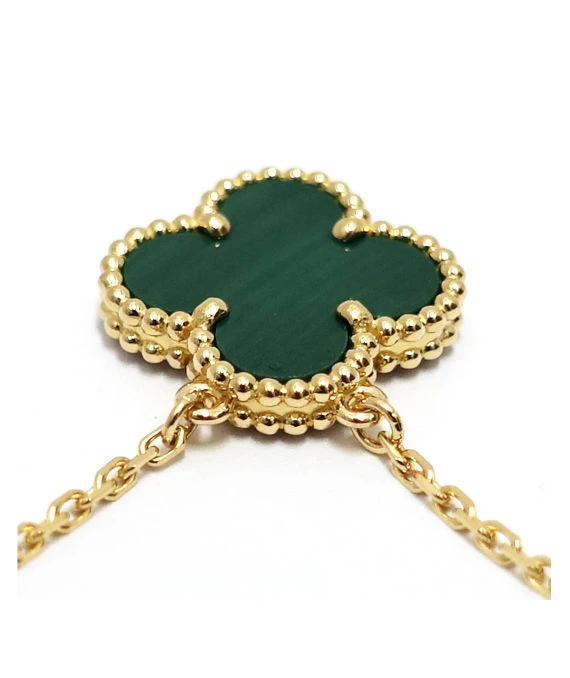 Van Cleef  Arpels Vintage 18k Yellow Gold Necklace with Alhambra Malachite Pendant