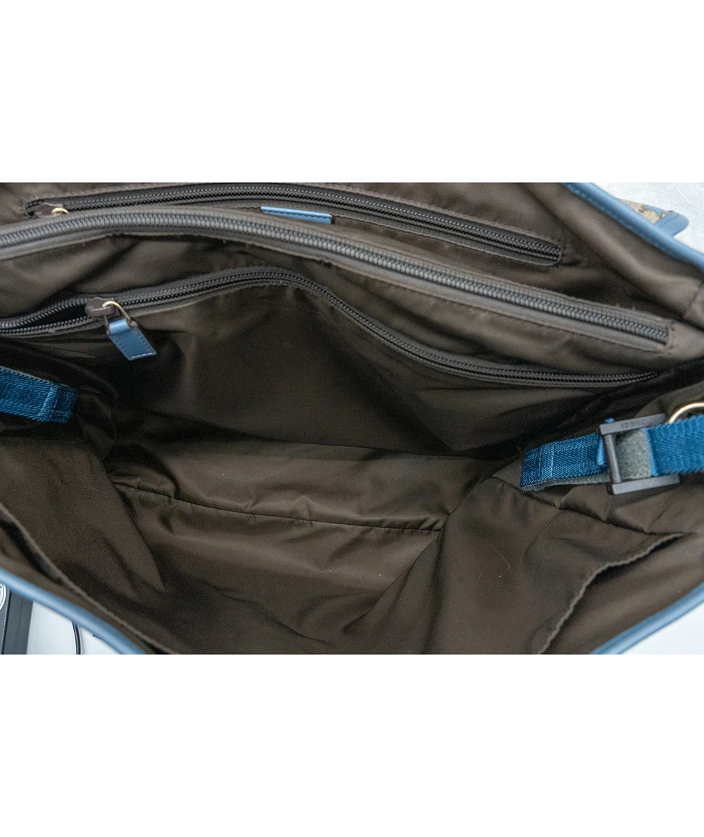 Gucci GG Beige/Light Blue Coated Canvas Star Diaper Messenger Bag