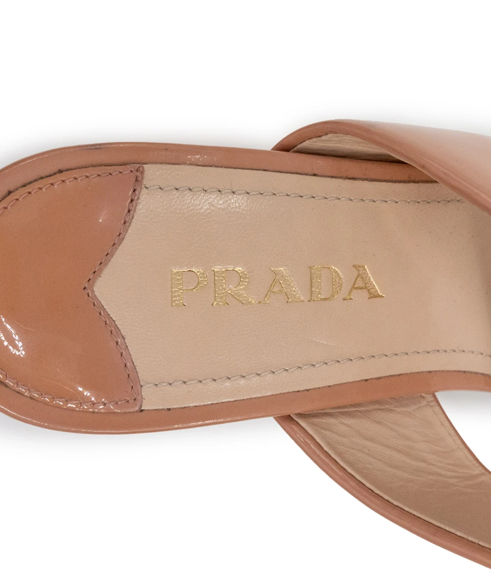 Prada Size 38.5 Peach Patent Leather Two Strap Chunky Heel Sandal Heels