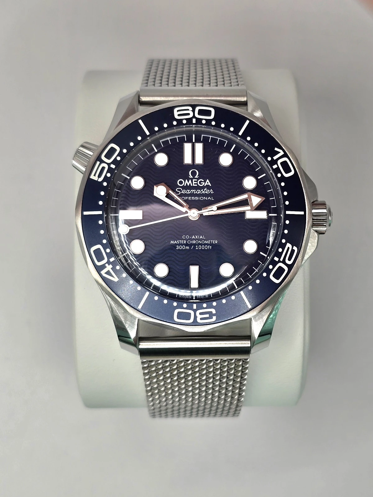 Omega 2023 Blue Seamaster 210.30.42.20.03.002 Stainless Steel Automatic Mens Wristwatch 42 mm