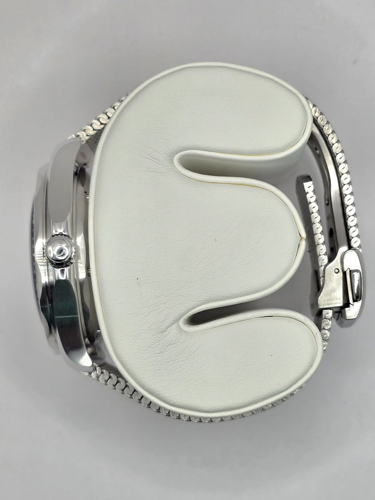 Omega 2023 Blue Seamaster 210.30.42.20.03.002 Stainless Steel Automatic Mens Wristwatch 42 mm