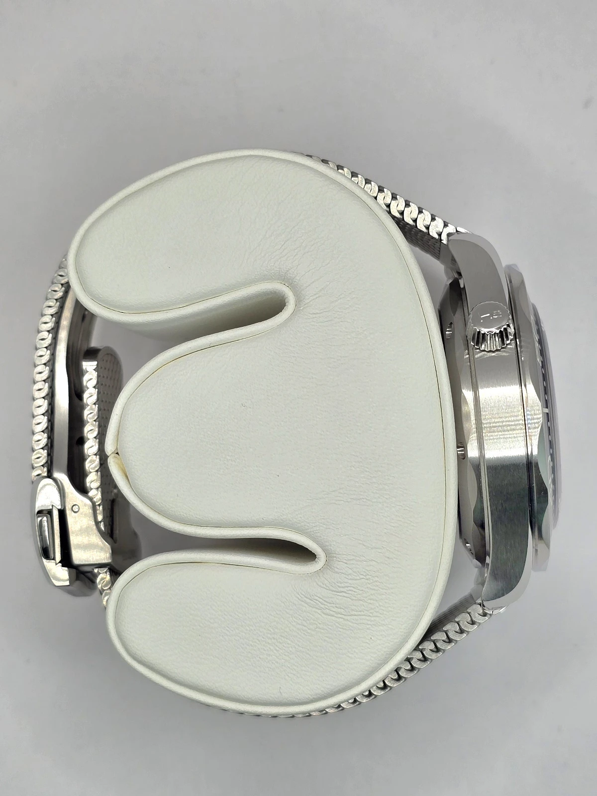 Omega 2023 Blue Seamaster 210.30.42.20.03.002 Stainless Steel Automatic Mens Wristwatch 42 mm